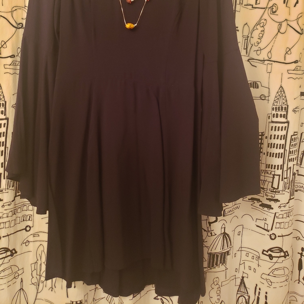 Dress - Picture 3 of 3